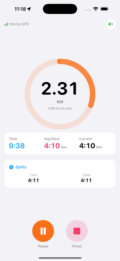 A run in progress showing distance, time, pace and split times